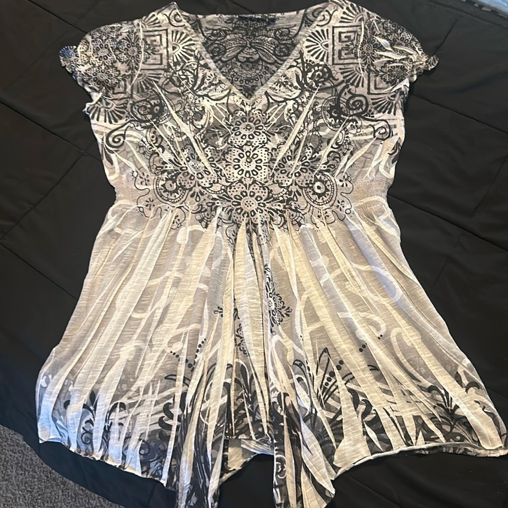 Womens size medium blouse